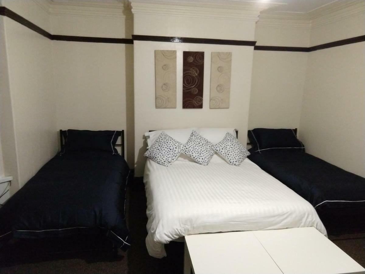 John St Town House - Self Catering - Guesthouse Style - Great Value Family And Double Rooms Уоркингтън Екстериор снимка