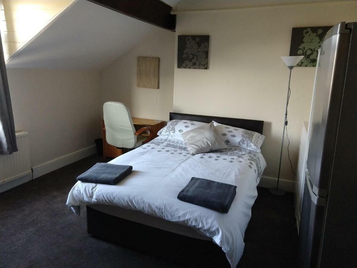John St Town House - Self Catering - Guesthouse Style - Great Value Family And Double Rooms Уоркингтън Екстериор снимка